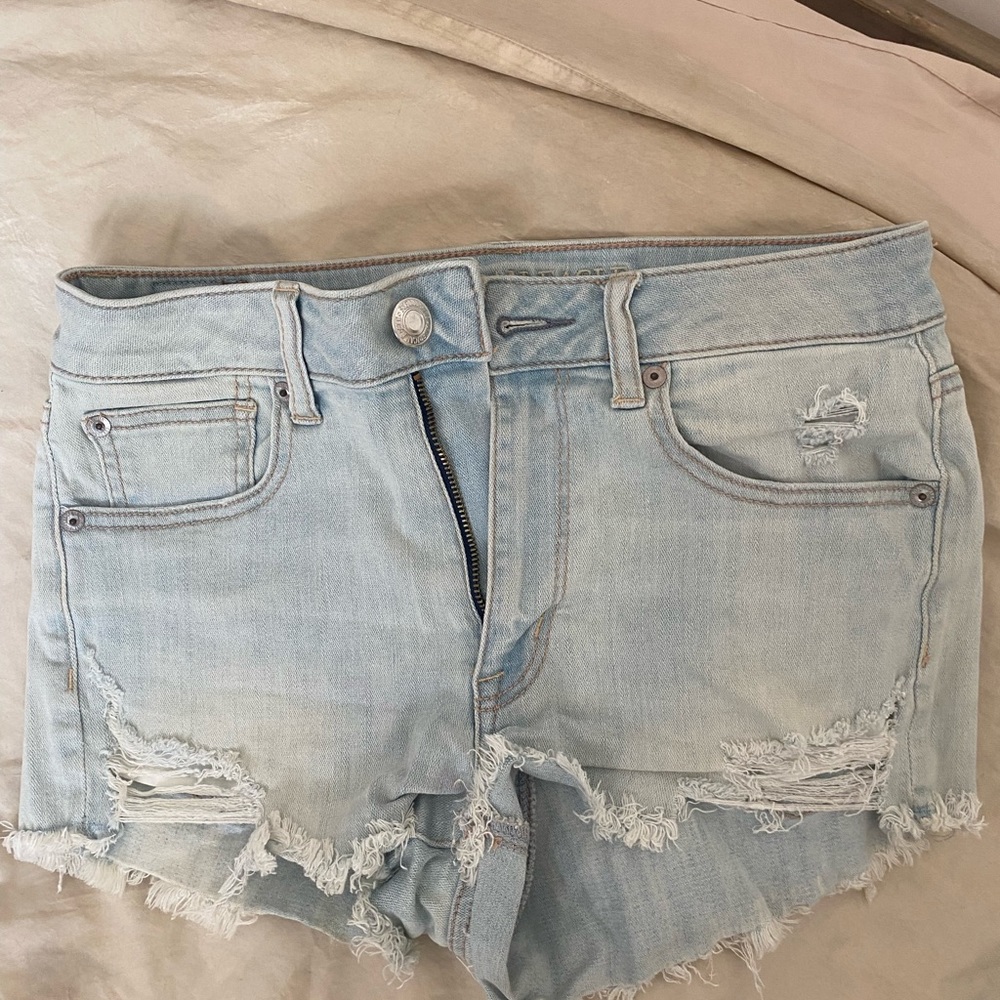 American eagle light wash denim shorts